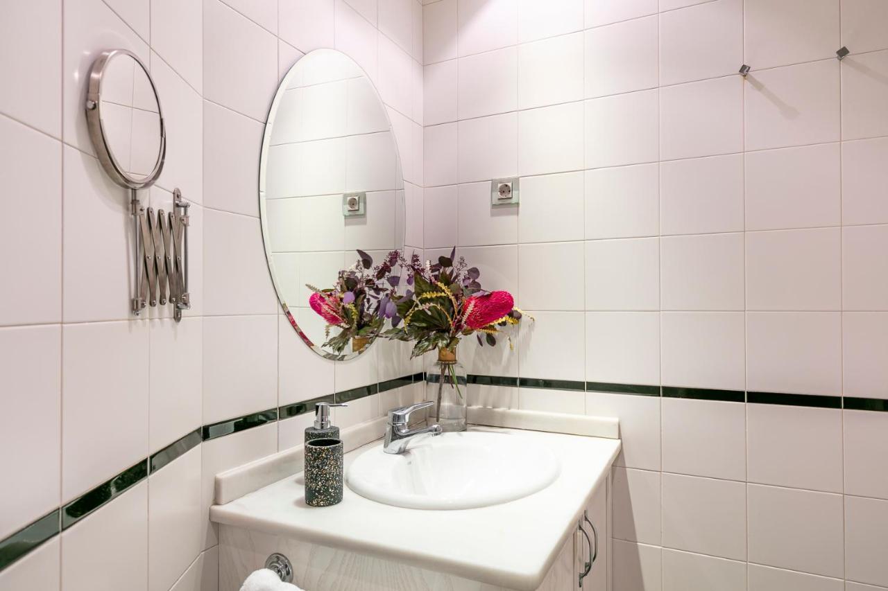 Апартаменти Luxury Belmont Puerta Del Sol Мадрид Екстер'єр фото